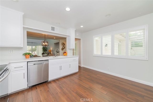 411 Champlain Dr, Claremont, CA 91711