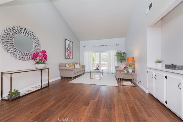 411 Champlain Dr, Claremont, CA 91711