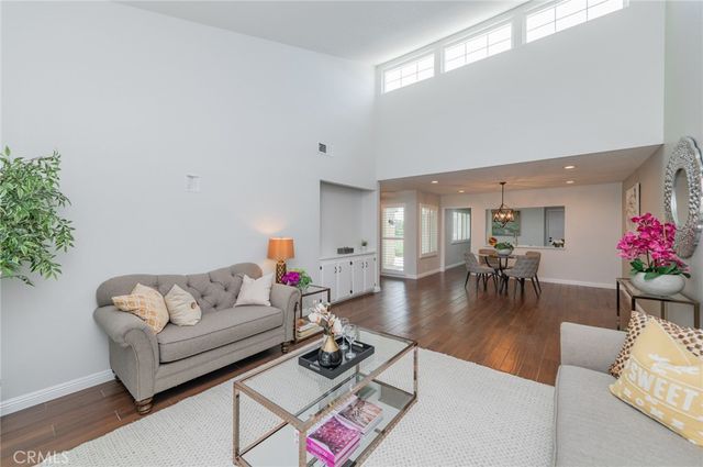 411 Champlain Dr, Claremont, CA 91711