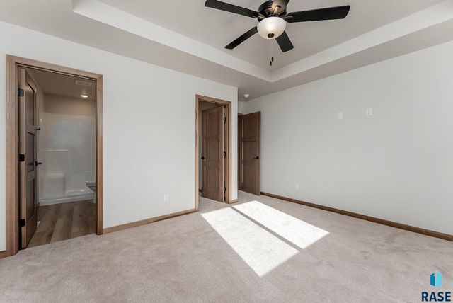 712 N Independent St Street, Lennox, SD 57039