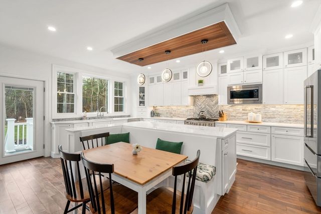 60 Claybrook Road, Dover, MA 02030