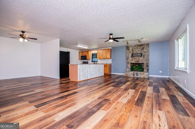 235 E Knight Drive, Carrollton, GA 30116