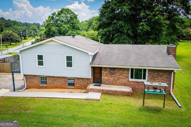 235 E Knight Drive, Carrollton, GA 30116