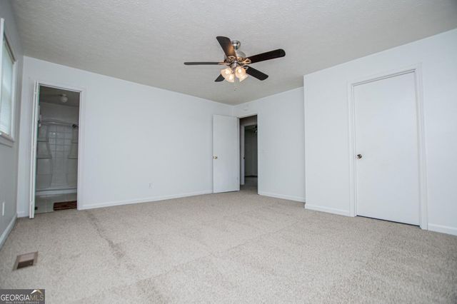 235 E Knight Drive, Carrollton, GA 30116