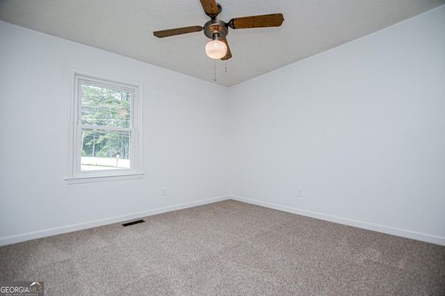 235 E Knight Drive, Carrollton, GA 30116