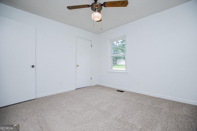 235 E Knight Drive, Carrollton, GA 30116