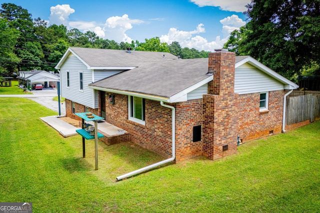 235 E Knight Drive, Carrollton, GA 30116