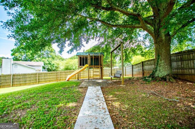 235 E Knight Drive, Carrollton, GA 30116
