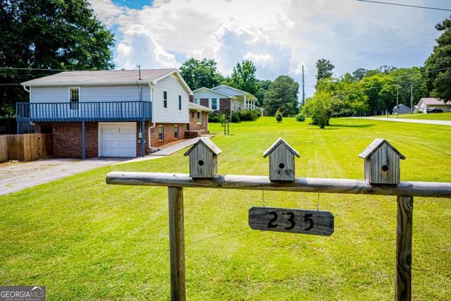 235 E Knight Drive, Carrollton, GA 30116