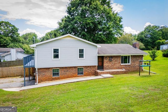 235 E Knight Drive, Carrollton, GA 30116