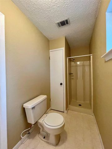 1510 N Avenue Q, Freeport, TX 77541