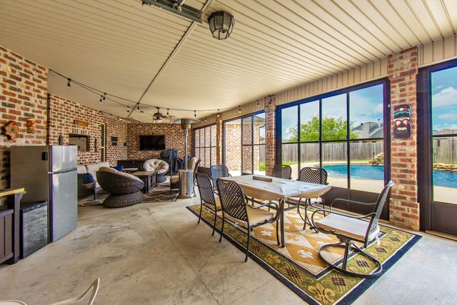 411 Sugar Highland Boulevard, Houma, LA 70360