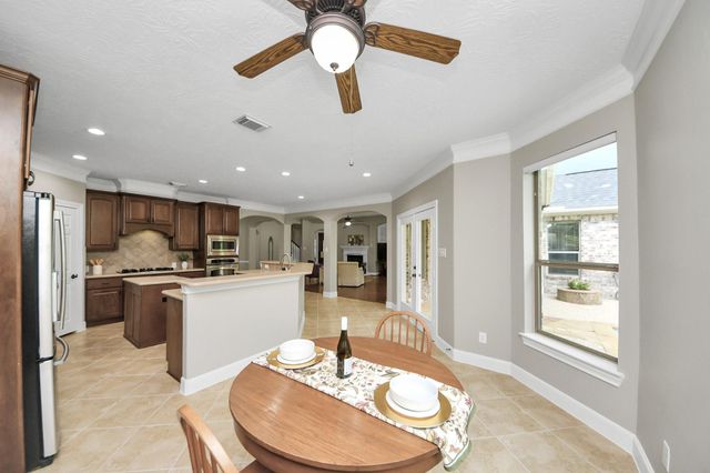2716 Drywood Creek Drive, League City, TX 77573