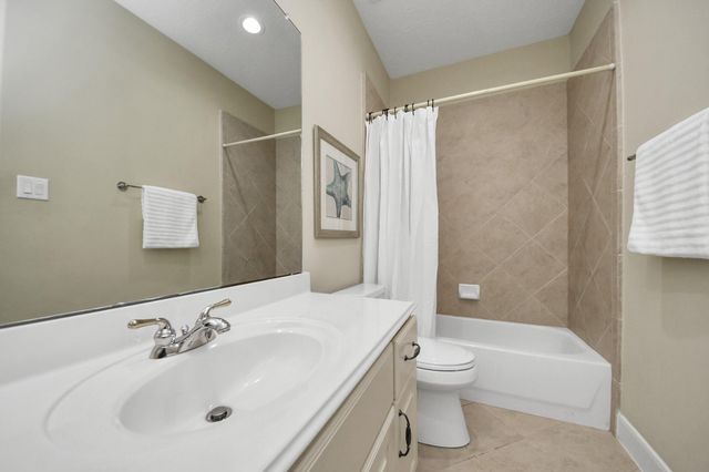 2716 Drywood Creek Drive, League City, TX 77573