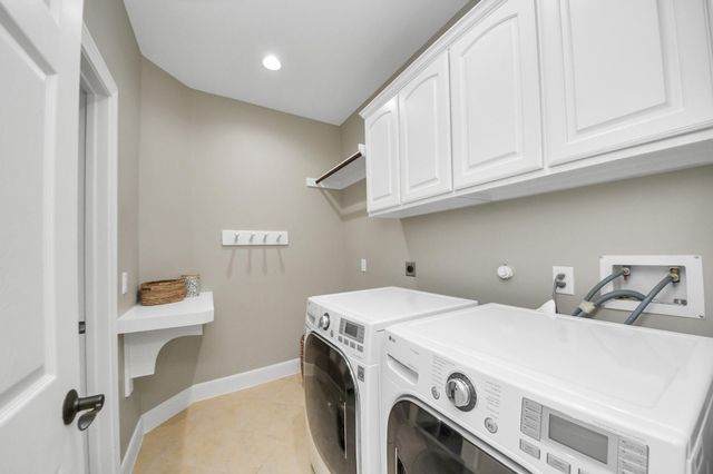 2716 Drywood Creek Drive, League City, TX 77573