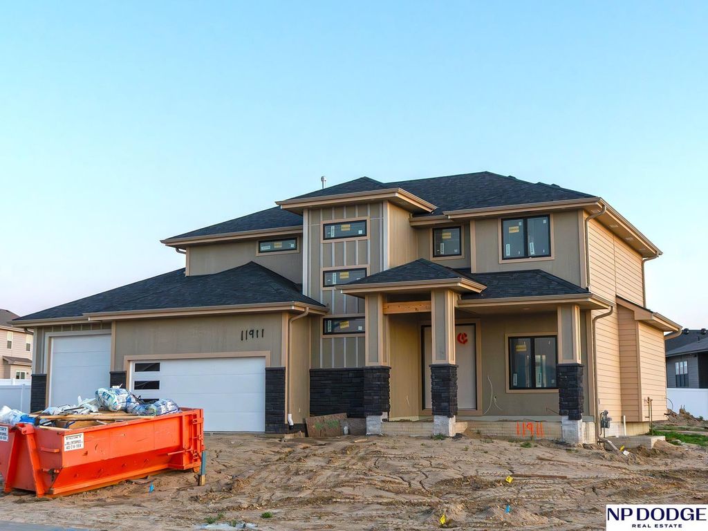 11911 Horizon Street, Papillion, NE 68046