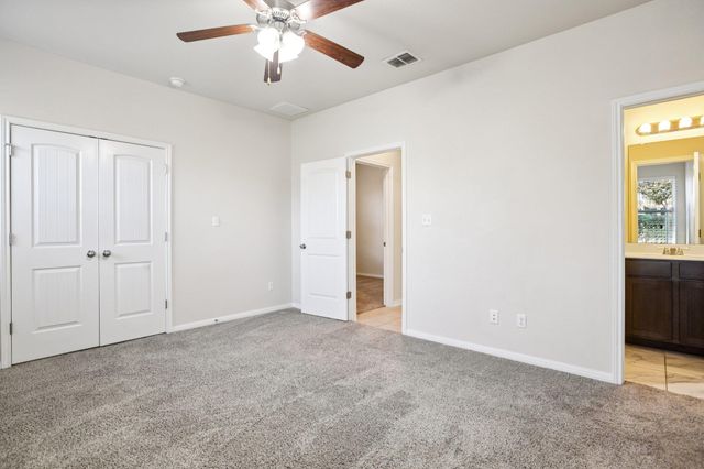 174 Friendship Oak DR, San Marcos, TX 78666