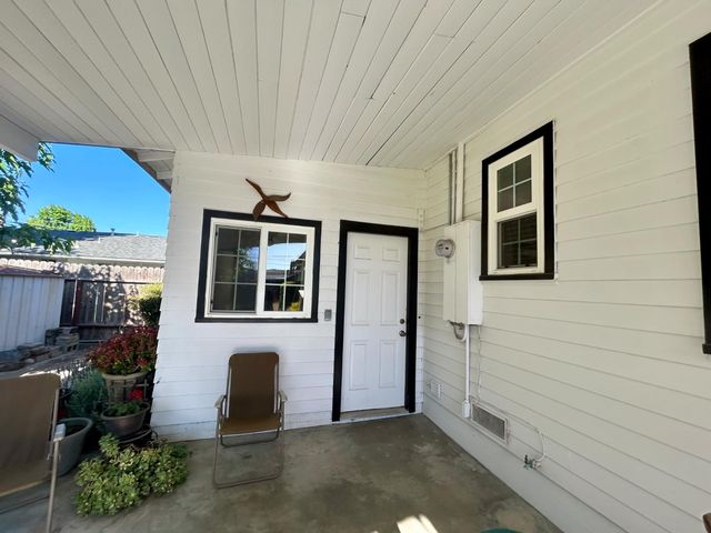 1410 Winter Street, Kingsburg, CA 93631