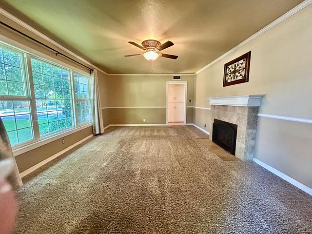 1410 Winter Street, Kingsburg, CA 93631