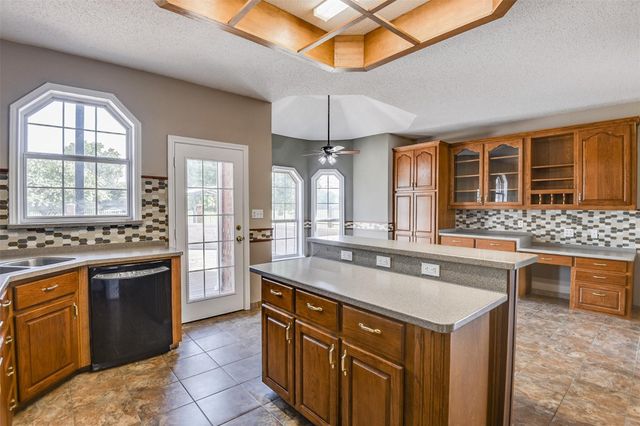 6603 Champion Road, Midlothian, TX 76065