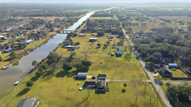 0 Robinson Road, Hitchcock, TX 77563