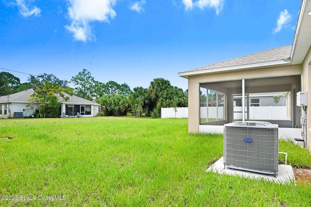 2047 O'Connel Avenue SW, Palm Bay, FL 32908