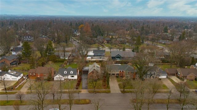 30 Bentham Parkway, Amherst, NY 14226