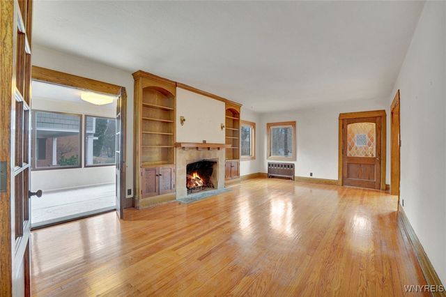 30 Bentham Parkway, Amherst, NY 14226