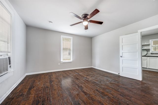 1801 W Bond Street, Denison, TX 75020