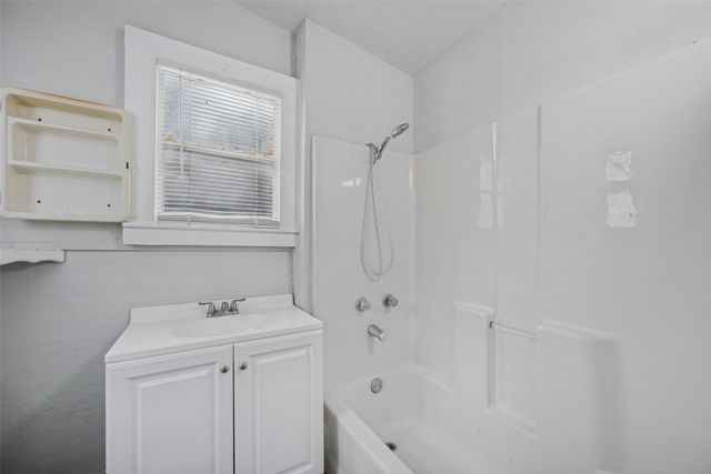 1801 W Bond Street, Denison, TX 75020