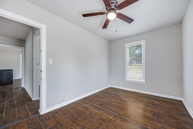 1801 W Bond Street, Denison, TX 75020