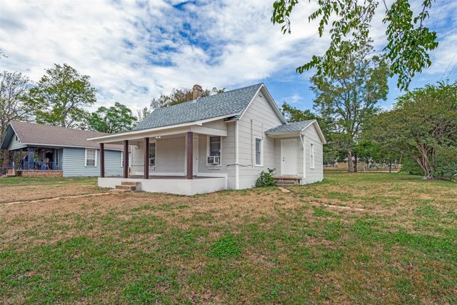 1801 W Bond Street, Denison, TX 75020