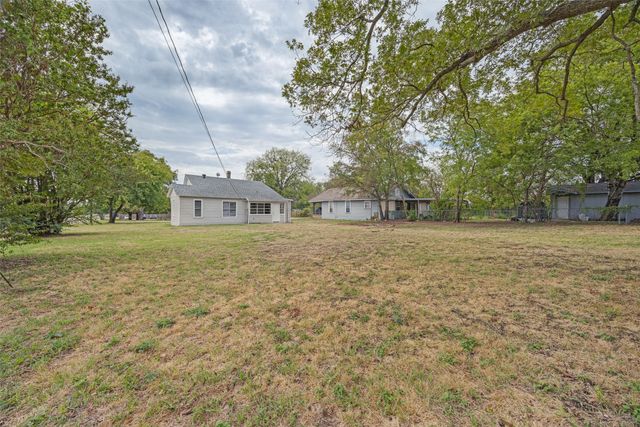1801 W Bond Street, Denison, TX 75020