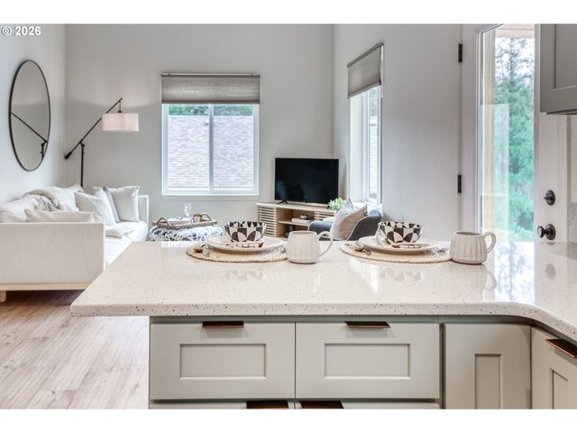 810 Se BEAVER St, Toledo, OR 97391