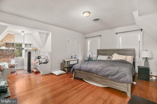 1717 HIGHLAND RD, Fredericksburg, VA 22401