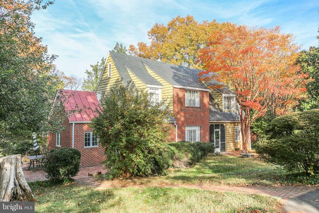 1717 HIGHLAND RD, Fredericksburg, VA 22401