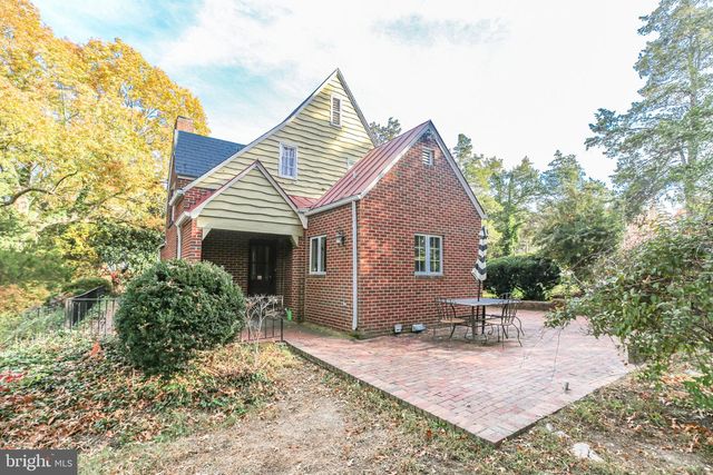 1717 HIGHLAND RD, Fredericksburg, VA 22401