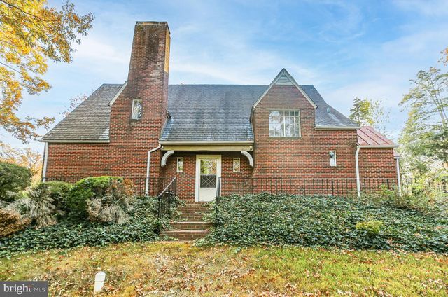 1717 HIGHLAND RD, Fredericksburg, VA 22401