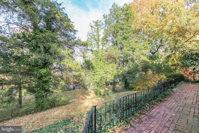 1717 HIGHLAND RD, Fredericksburg, VA 22401