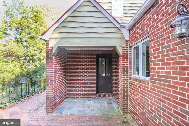 1717 HIGHLAND RD, Fredericksburg, VA 22401