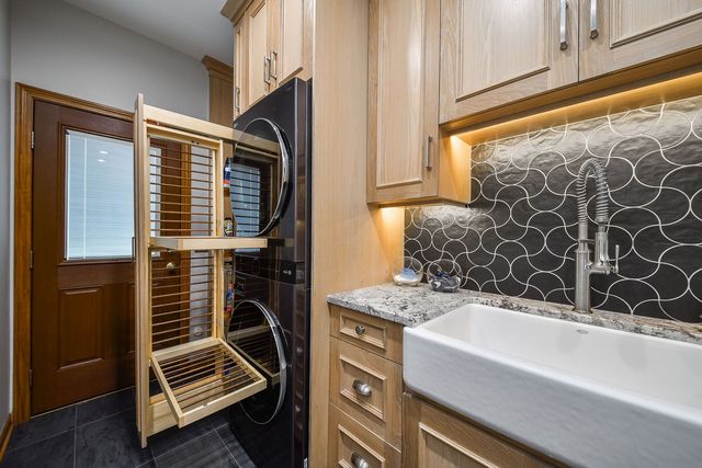 1580 Turnberry Court, Geneva, IL 60134