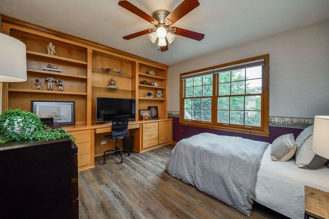 1580 Turnberry Court, Geneva, IL 60134