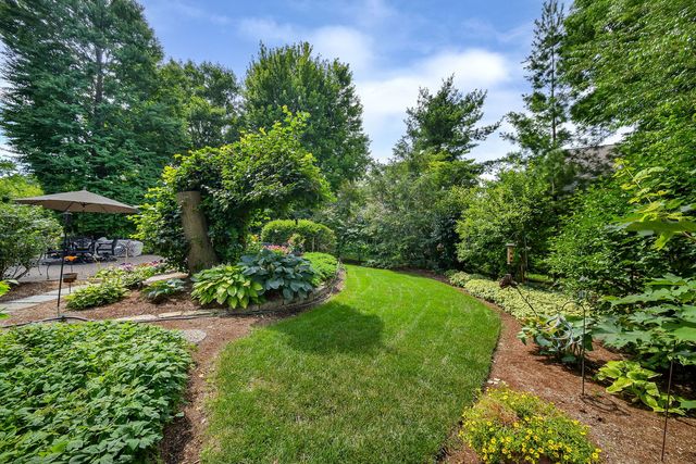 1580 Turnberry Court, Geneva, IL 60134