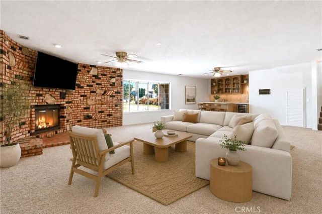 16810 Danbury, Hesperia, CA 92345