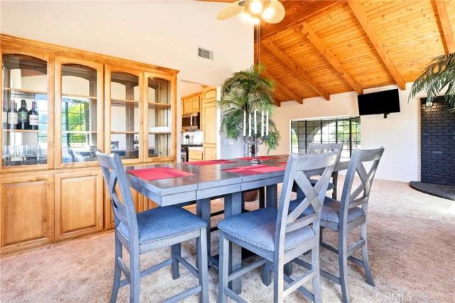 16810 Danbury, Hesperia, CA 92345