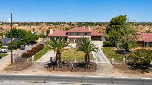16810 Danbury, Hesperia, CA 92345