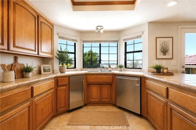 16810 Danbury, Hesperia, CA 92345