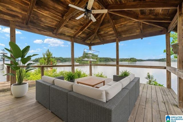 168 LAYKE POINTE, Clanton, AL 35046
