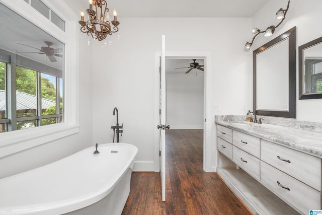 168 LAYKE POINTE, Clanton, AL 35046