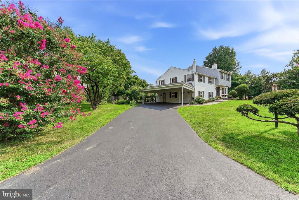 100 GOVERNORS DR, WALLINGFORD, PA 19086 — exterior
